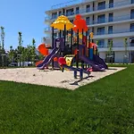 3mola Ku Morzu - Basen, Balkon Oraz Prywatny Taras Na Dachu, Free Parking, 150 Metrow Do Morza Апартаменты