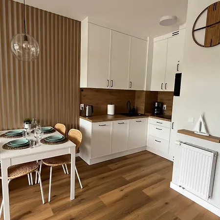 3mola Ku Morzu - Balkon Oraz Prywatny Taras Na Dachu, Free Parking, 150 Metrow Do Morza Apartment *