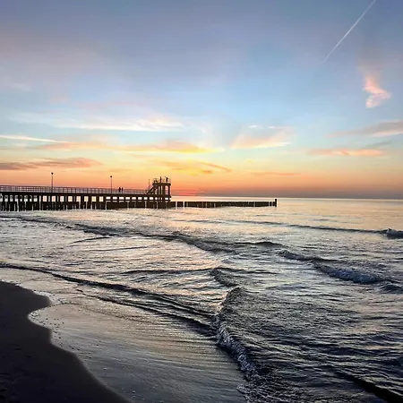 Apartment 3mola Ku Morzu - Basen, Balkon Oraz Prywatny Taras Na Dachu, Free Parking, 150 Metrow Do Morza Ustronie Morskie